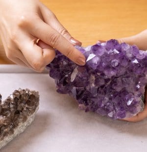 570x350_Discover the gemstones.jpg