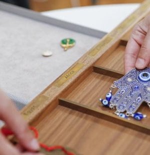 Art-History-Jewelry-Amulets (02).jpg