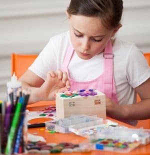 Creative workshops for kids Make a treasure chest (2)_0.jpg