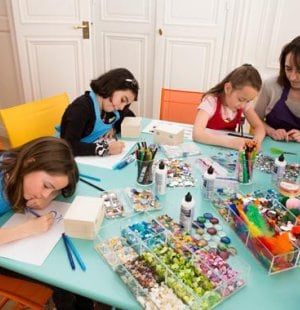 Creative workshops for kids Make a treasure chest (8)_0.jpg