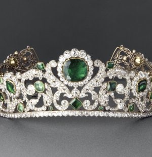 Diadème de la duchesse d'Angoulême - Photo © RMN-Grand Palais (musée du Louvre) - J-G. Berizzi.jpg