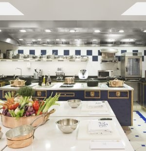 Ecole Ritz Escoffier_Cuisine principale ∏ Vincent Leroux (1).jpg