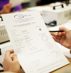 L'ÉCOLE - Fascinating diamond 2 science and gemology 31 (1).jpg