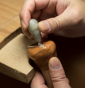 L'ÉCOLE - From the wax project to the setting techniques 7.jpg