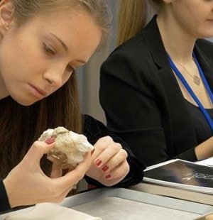 L'ECOLE - Discover the gemstones 38_CompressÇ_0.jpg