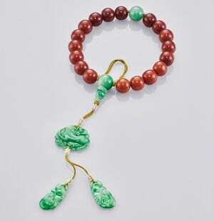 Amber bead bracelet.  An Eye For Beauty, Illuminata Jewelry Collection Exhibition, L'ECOLE, School of Jewelry Arts, K11 MUSEA, Hong Kong