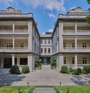 L'ÉCOLE China Campus 2.jpg