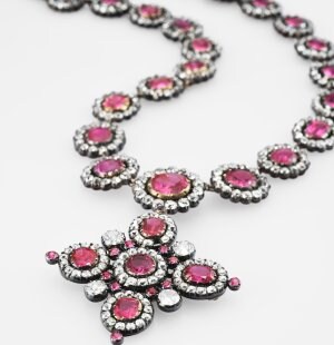 Ruby necklace with detachable pendant. An Eye For Beauty, Illuminata Jewelry Collection Exhibition, L'ECOLE, School of Jewelry Arts, K11 MUSEA, Hong Kong