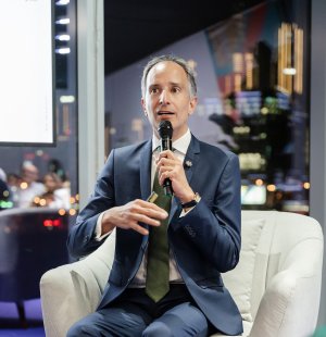 Garden of Emeralds - Online Conversation