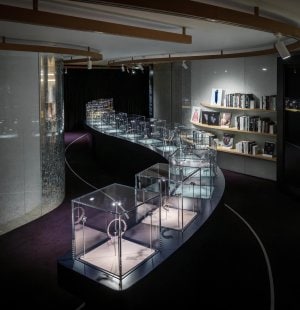 Scenography, An Eye for Beauty, the Illuminata Jewelry Exhibition, L‘ECOLE School of Jewelry Arts, at K11 MUSEA in Hong Kong
