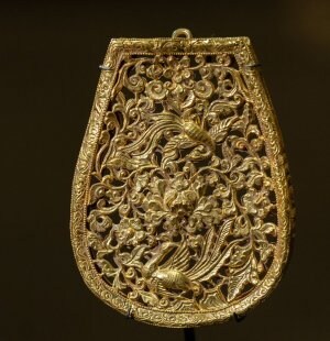 Pear-shaped gold cape weights with bird-and-peony designs, Song to Ming Dynasty, 960-1644