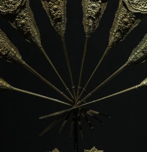 Set of hair ornaments with dragon motifs, Gilded silver, Song dynasty, 960-1279  Mengdiexuan Collection