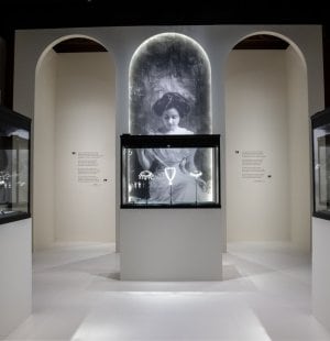 Exhibition “Paris, City of Pearls”, Photo Dylan Dubois