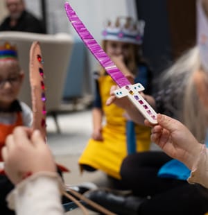 Crowns and Swords (41)