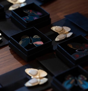 Savoir Faire French Jewelry Japanese Urushi Lacquer