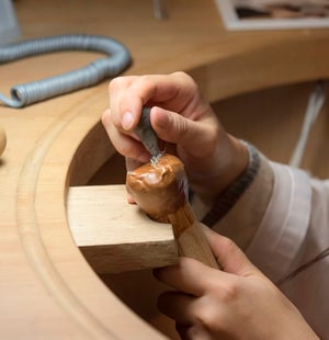 Savoir Faire Jewelry Introduction Setting