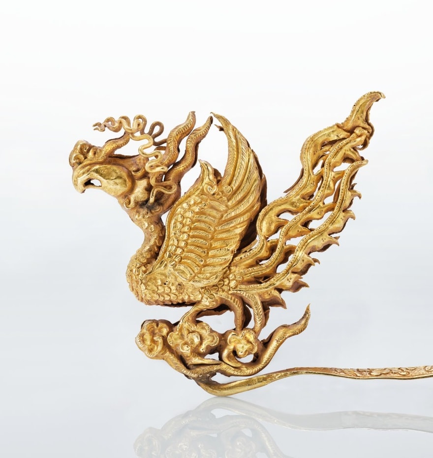 Ornement pour vêtement à décor de dragons , Or, Dynastie Song à Ming 960-1644, Collection Mengdiexuan, photo Picspark Co (2).PNG.PNG