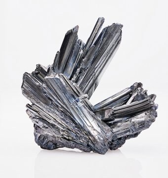 Spray of sharp blades of large stibnite crystals