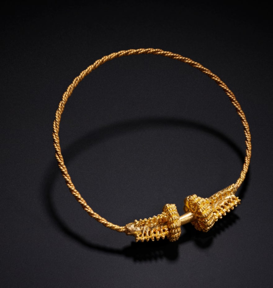 Conversation on the research project around the reproduction of the Celtic Torque of Montans