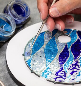 Career meeting with an enameler from the Pépinière de Meyrin