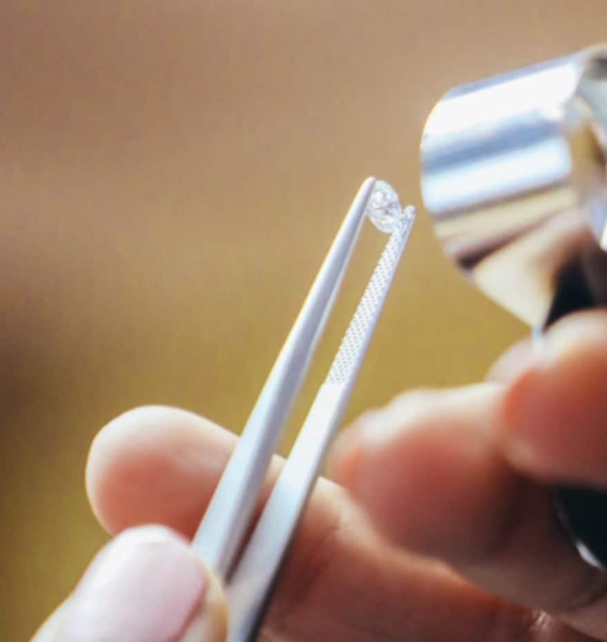 Diamonds in Hong Kong: History and Legends