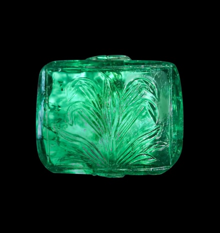 Mughal engraved emerald, Probably 18th Century, Faerber Collection © Faerber Collection  Charlotte Straumann Hanson