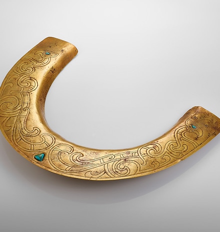 Gold neckclace ornaments or pectoral, 4th to 3rd century BCE, Courtesy of the Mengdiexuan
