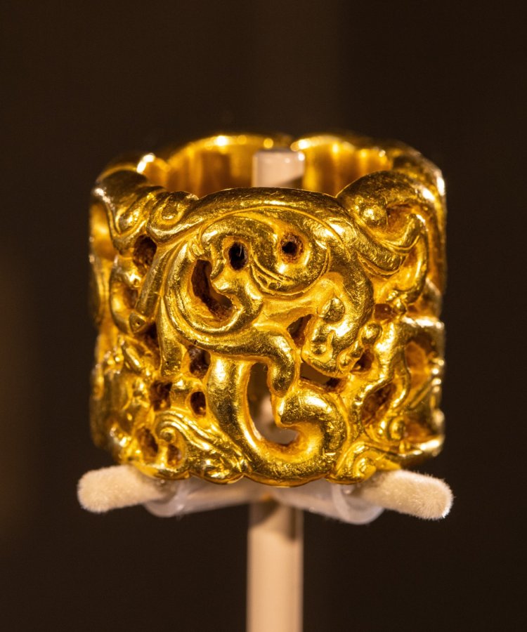 Gold Ring with Dragon Design