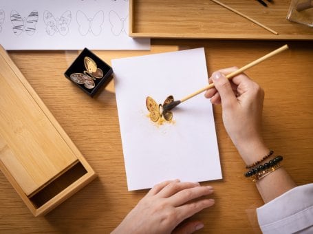 L'ÉCOLE Asia Pacific -From French Jewels to Japanese Lacquer_01 (c)L'ÉCOLE.jpg