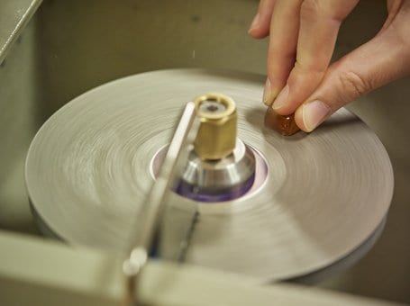 L'ECOLE - The Lapidary's Art 1 - Photo Benjamin Chelly (9).jpg