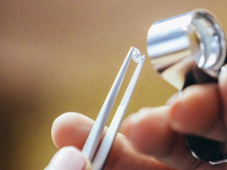 Diamonds in Hong Kong: History and Legends