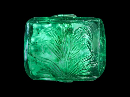 Mughal engraved emerald, Probably 18th Century, Faerber Collection © Faerber Collection  Charlotte Straumann Hanson
