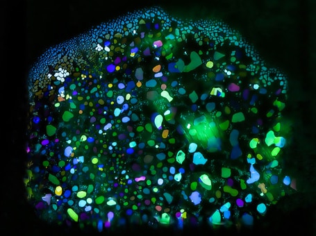 Two-Phase (Liquid and Gas) Thin-film Inclusion,  Emerald from Russia