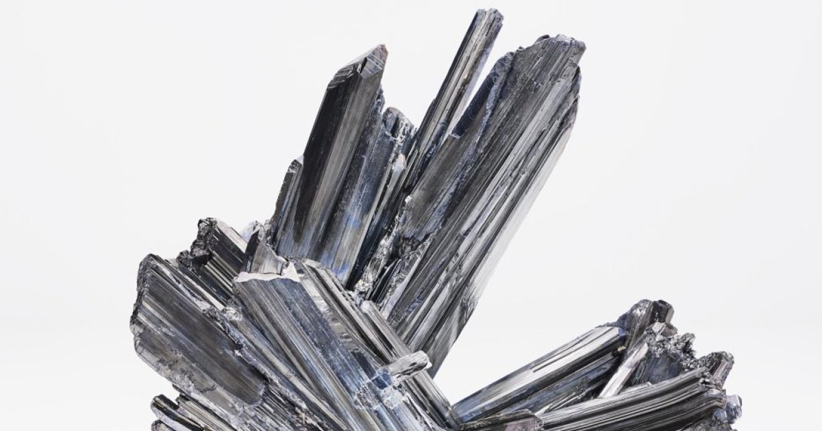 Journey with Minerals | L'ÉCOLE School of Jewelry Arts